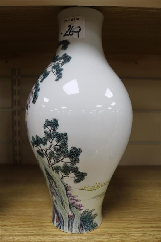A Chinese famille rose vase and a similar dish 13in. & 10.75in.